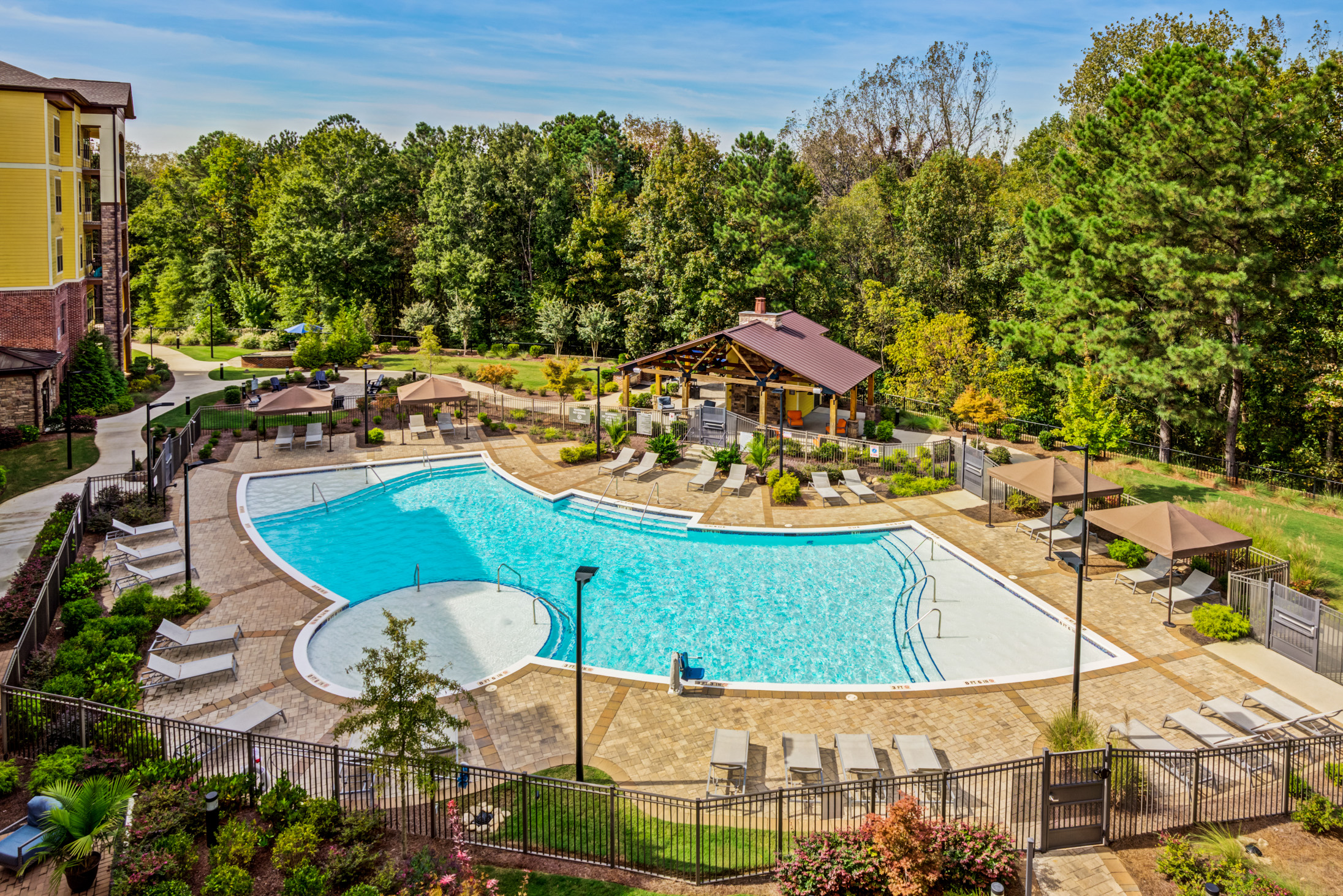 IMT Ballantyne Studio, 1, 2 & 3 Bedroom Apartments In Charlotte