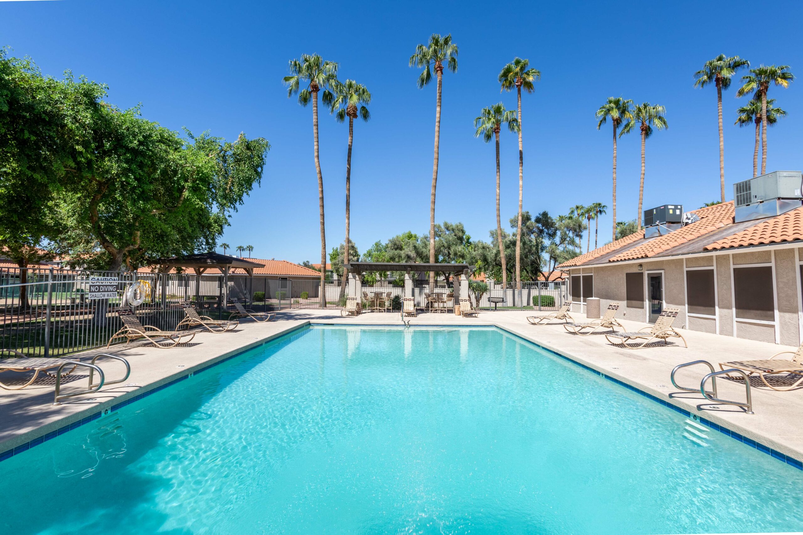 IMT Desert Palm Village PetFriendly Apartments In Tempe, Arizona