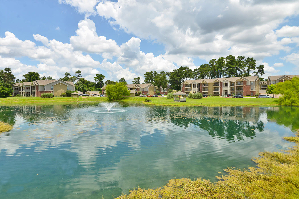 IMT Woodland Meadows Highly Amenitized Apartment Living In Spring, Texas