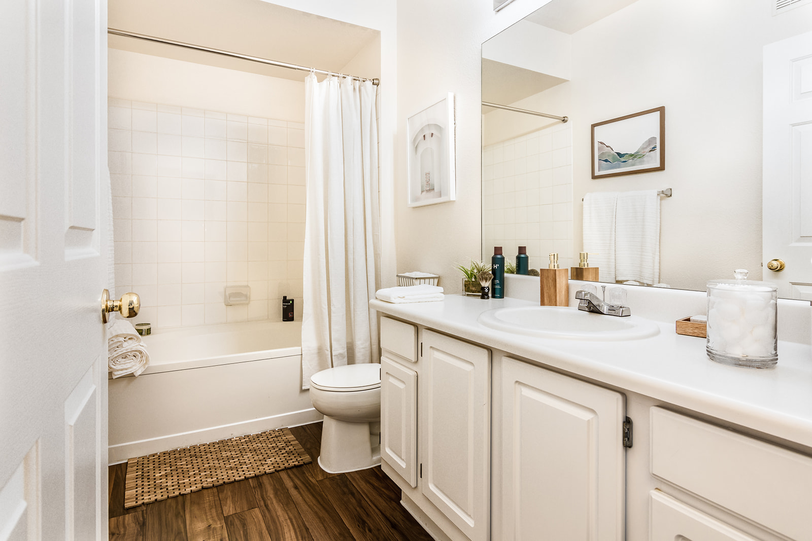 IMT-Riverview-eBathroom-1.jpg