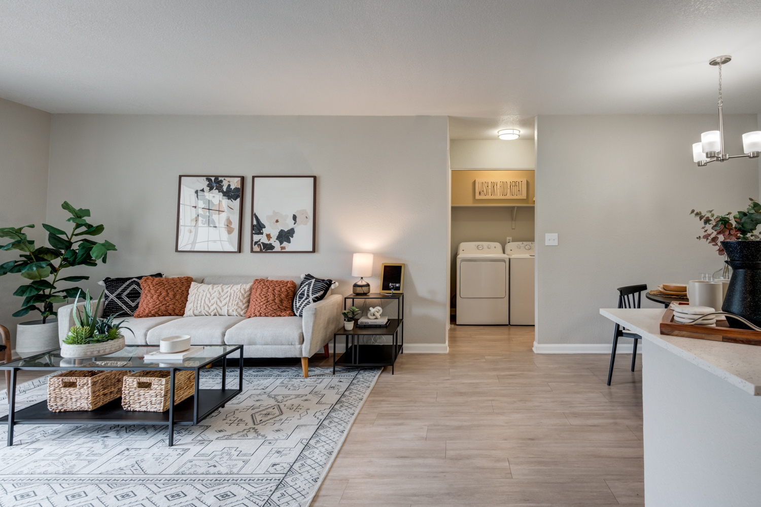 IMT Ahwatukee Newly Remodeled Apartments For Rent In Phoenix