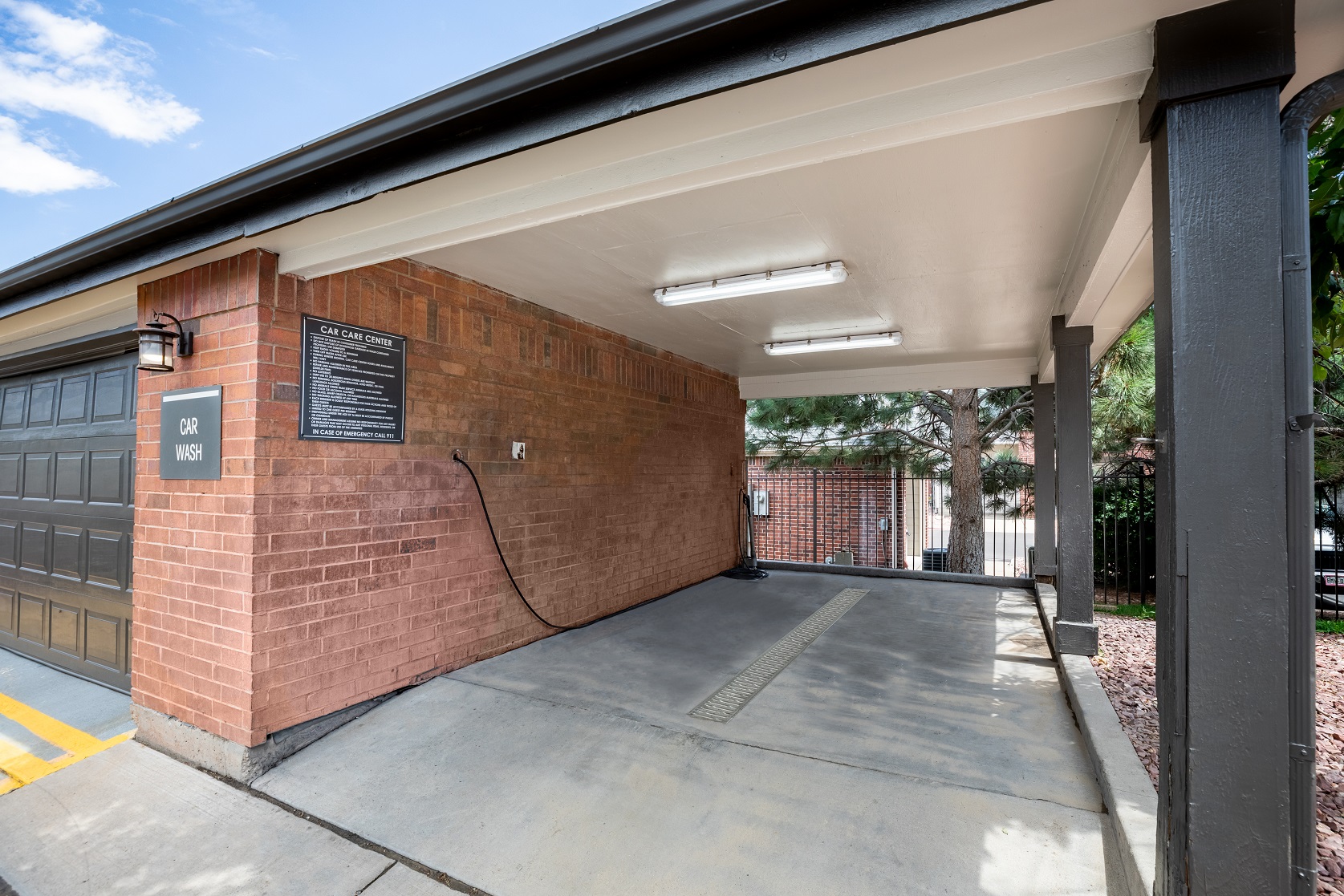 IMT Lowry PetFriendly Apartments For Rent In Denver, Colorado