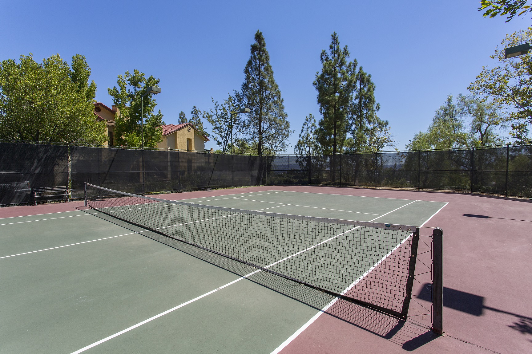 IMT Summerset Village PetFriendly Apartments In Chatsworth, CA